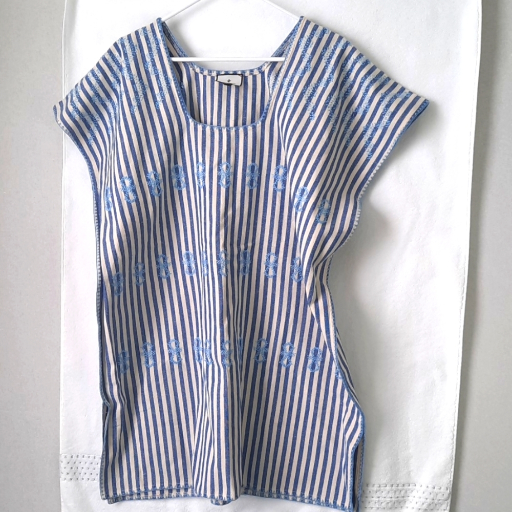 Tuckernuck women dress size XS  blue/ cream NWOT